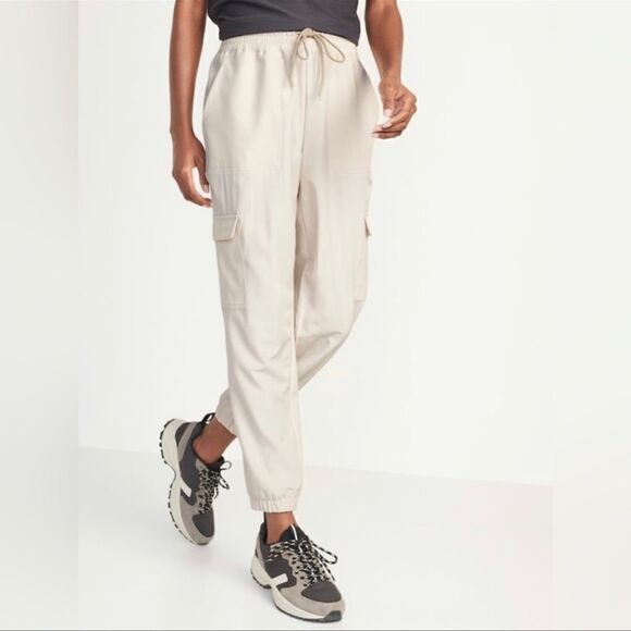 Old Navy High-Waisted StretchTech Cargo Jogger Pants NEW Plus Size 2X - Picture 1 of 8